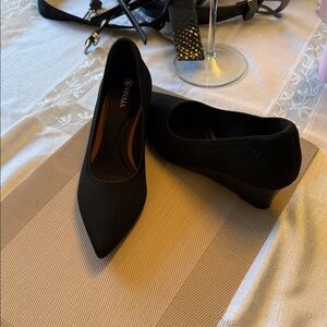 Vivaia Black Women's Heels